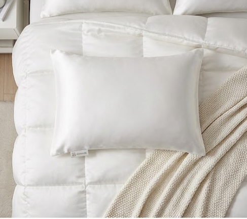 ציפית לכרית אנטיבקטריאלית מבית NUVORE - 100% משי תות טהור